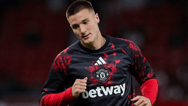 استبعاد بنيامين شيشكو من قائمة منتخب سلوفينيا
