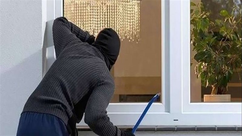خطة ليلية لسرقة شقة مغلقة، الحبس سنة لتشكيل عصابي في الساحل