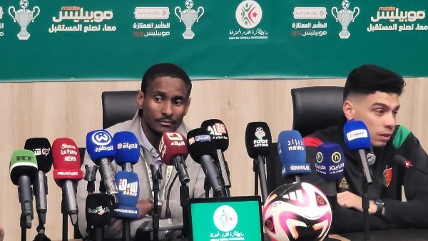 الحرباء والذكاء الاصطناعي.. موكوينا يكشف طريقته التدريبية مع بيراميدز