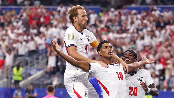 منتخب إنجلترا يقلب الطاولة على إسبانيا ويتقدم 2-1 في الشوط الأول