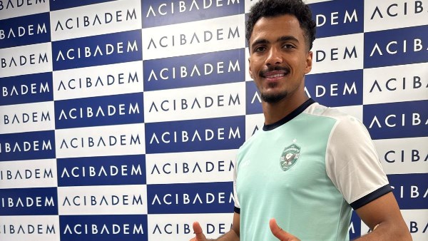 بعد إصابة عمرو الجزار.. الأهلي يلجأ لـ حسام عبد المجيد لتعزيز دفاعه في يناير