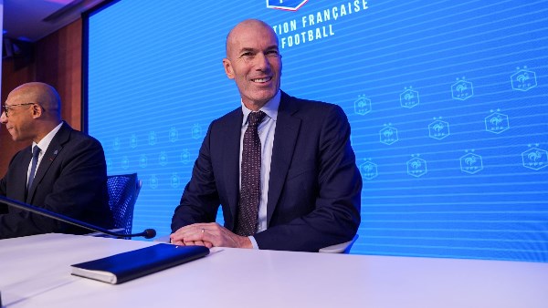 زيدان يستدعي أكليوش بدلا من إيمري في معسكر منتخب فرنسا
