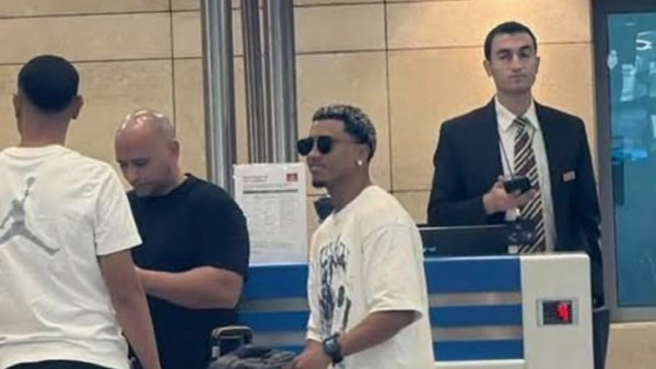 بيزيرا يغادر القاهرة إلى الإمارات ويخضع للكشف الطبي لشباب الأهلي| صورة