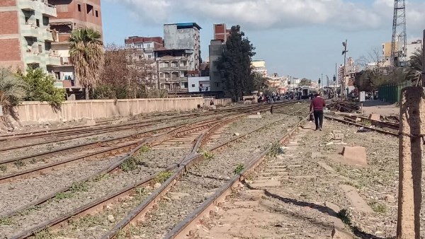 العثور على جثمان مجهول بجوار شريط السكة الحديد بالعلمين