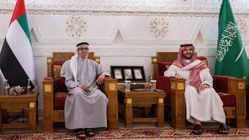 وزير الدفاع السعودي يستقبل نائب الرئيس الإماراتي في الرياض