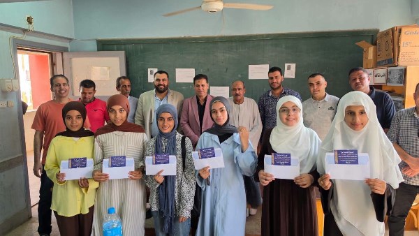 منح دراسية مجانية للطلاب المتفوقين بالتل الكبير والقصاصين