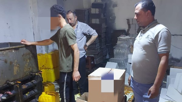ضبط مصنع غير مرخص بالإسماعيلية وبحوزته 2 طن من المواد مجهولة المصدر