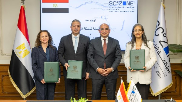 باستثمارات مليار جنيه.. رئيس اقتصادية قناة السويس يشهد توقيع عقد مشروع نافذ مصر بالسخنة