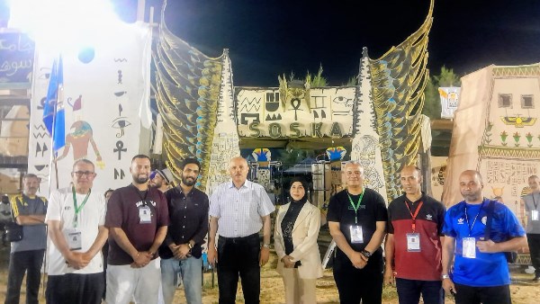 رئيس جامعة قناة السويس يتفقد وفد الجامعة بأسبوع شباب الجامعات بالمنيا ويلتقي طلاب الجوالة في أجواء ودية