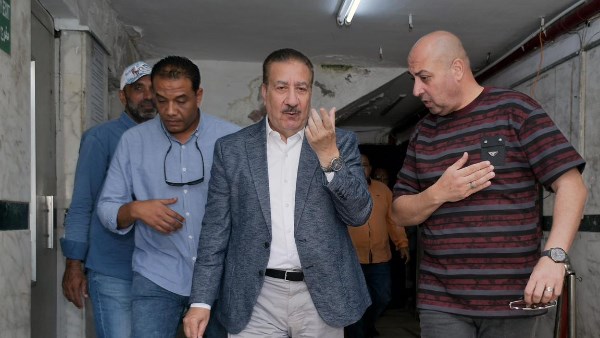 هددها بالغلق.. محافظ بورسعيد: مهلة شهر لجميع المحال لتوفيق أوضاعها