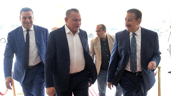 محافظ بورسعيد ورئيس صندوق التنمية الحضرية يبحثان مستجدات المشروعات التنموية