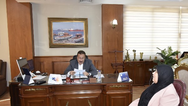 محافظ بورسعيد يتابع الموقف التنفيذي لمشروعات جهاز تعمير سيناء