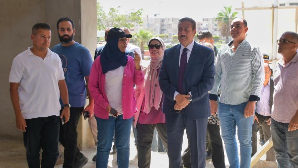 أكثر من 95% نسبة تنفيذ أعمال مجمع العبور التجاري ببورفؤاد.. محافظ بورسعيد يتابع مستجدات المشروع