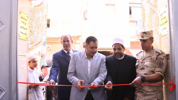 محافظ دمياط يفتتح مسجد «الرحمة» بالزرقا ويؤدي فيه صلاة الجمعة