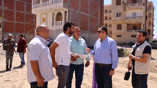 ” شاهد” حملات إزالة مخالفات البناء في محافظة دمياط