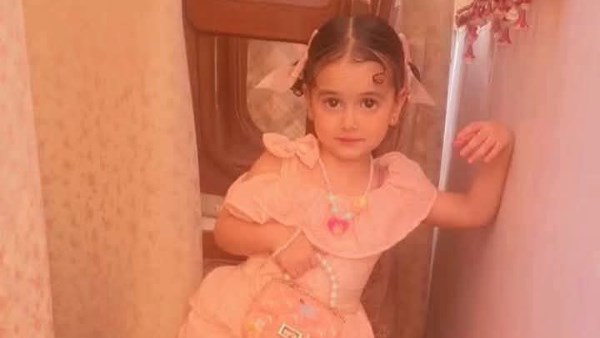 راحت لأبوها تلعب رجعت لأمها في كفن.. كارما ضحية والدها بدمياط