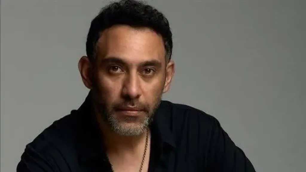 فيديو مثير للجدل لـ عمرو مصطفى من إيطاليا.. ما علاقة حمو المرشدي؟