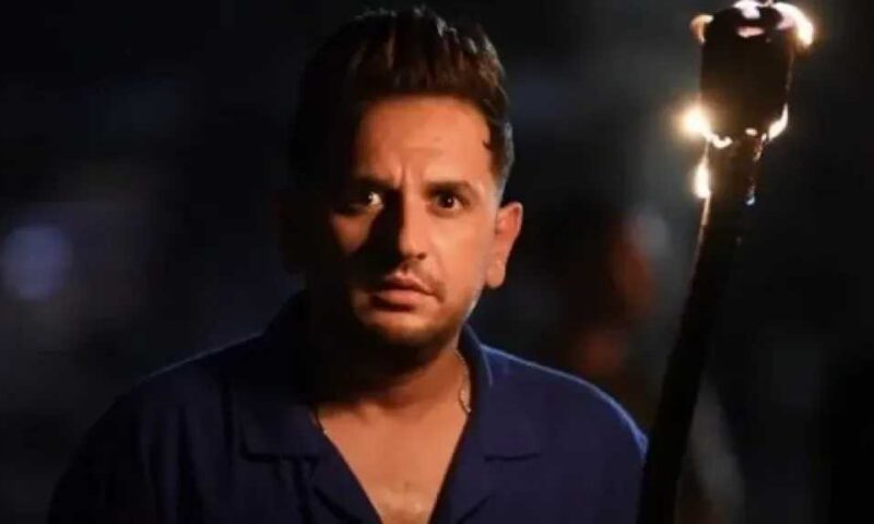 تطورات الحالة الصحية لـ مصطفى خاطر بعد نقله إلى المستشفى