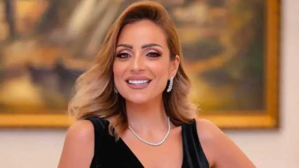 ريم البارودي تعلق على صورتها مع عبدالباسط حمودة في زفاف نجل سعد الصغير