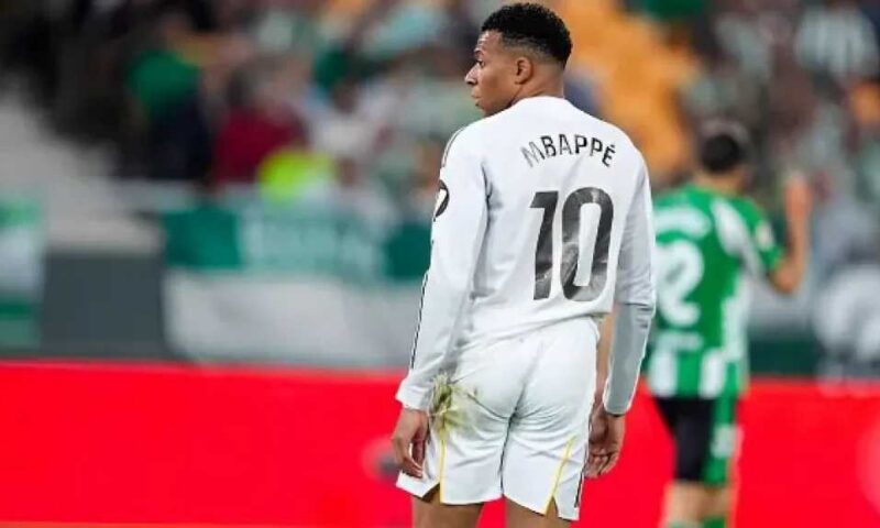 مبابي يشيد بمورينيو ويكشف رأيه في مدرب ريال مدريد