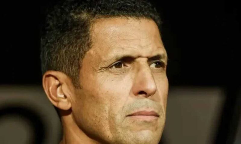 عموتة يعود للقاهرة ويطلب 3 مباريات ودية مع الأهلي