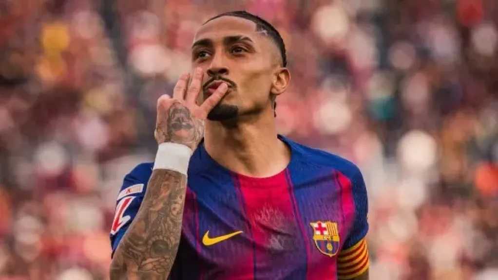 رافينيا يحطم رقم ميسي وينفرد بصدارة هدافي الدوري الإسباني