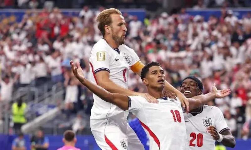 إنجلترا تقلب تأخرها أمام إسبانيا وتتقدم بثنائية في دوري الأمم الأوروبية