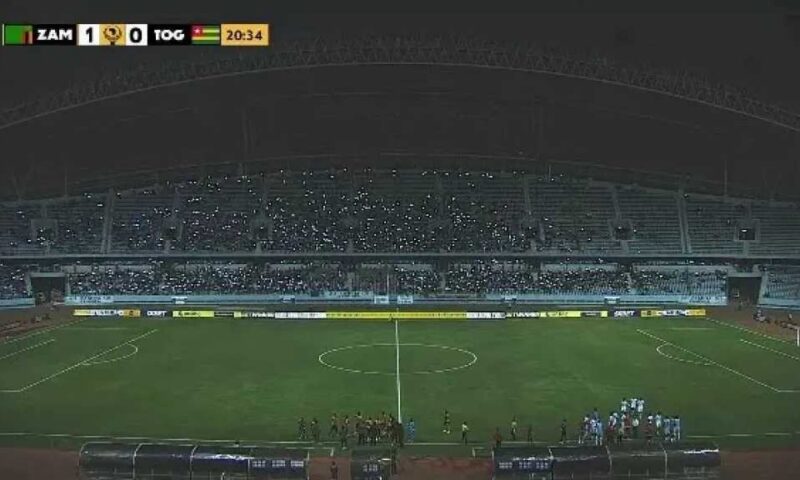 انقطاع الكهرباء يوقف مباراة زامبيا وتوجو
