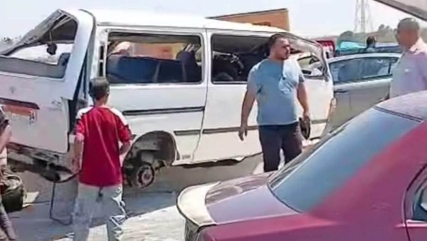 إصابة 10 أشخاص في انقلاب ميكروباص بطريق شبرا – بنها الحر بالقليوبية
