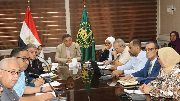 محافظ القليوبية يبحث الخطة الاستثمارية للعام المالي 2026/2027 ويوجه بسرعة تنفيذ المشروعات