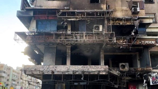 ماس كهربائي.. المعاينة الأولية تكشف سبب اندلاع النيران في محل كشري ببنها