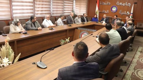 استعدادا لافتتاحه رسميا.. رئيس جامعة طنطا وعميد كلية الطب يتفقدان التجهيزات النهائية بمركز السكتة الدماغية