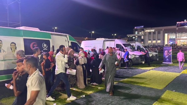 «خدمة طبية لأهالينا».. محافظ الغربية يتفقد قافلة «مستقبل وطن» بـ21 تخصصًا وتوفير الأدوية بالمجان للمواطنين