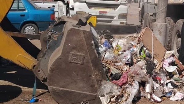 محافظ الغربية يتابع تكثيف أعمال النظافة ورفع 707 أطنان من بؤر المخلفات والتراكمات