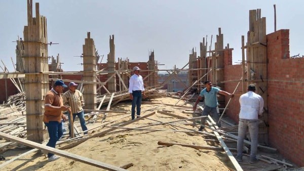 إزالة 55 حالة تعد بالبناء المخالف على الأراضي الزراعية وأملاك الدولة بالشرقية