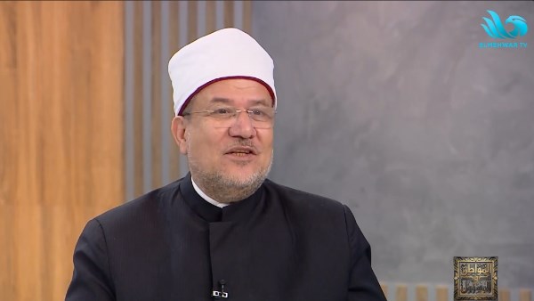 يبدأ من أكل الحلال.. وزير الأوقاف السابق يوضح مفتاح إجابة الدعاء