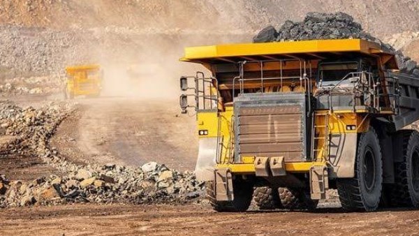 أستاذ هندسة بترول: المسح الجوي والخريطة الرقمية اختصرا دراسات الاستثمار التعديني في مصر