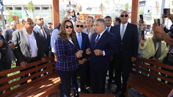 منال عوض: توجيهات رئاسية بتبني مشروع تخضير المحافظات والمساحات غير المستغلة