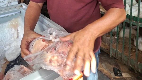 ضبط 23 مخالفة بأسيوط.. حملات رقابية من القيادات التنفيذية بالمحافظات لضبط المخالفات والأسواق