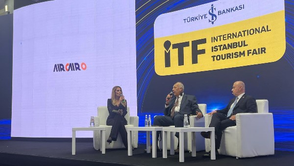 رئيس إير كايرو يستعرض استراتيجية دعم حركة السياحة بين مصر وتركيا بمعرض إسطنبول ITF 2026