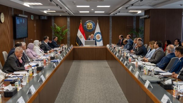 البترول: حفر 16 بئرًا استكشافيةً جديدةً للغاز خلال العام المالي الحالي تستهدف 6 تريليونات قدم مكعب