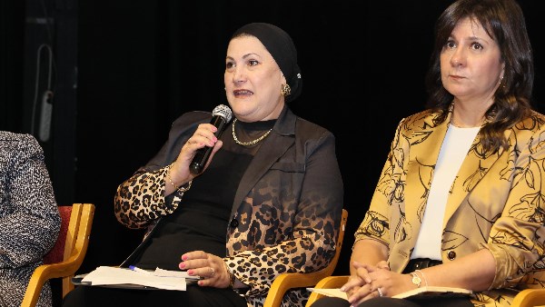 رئيسة قومي الطفولة والأمومة تشارك في مؤتمر الهوية الوطنية.. جذور راسخة