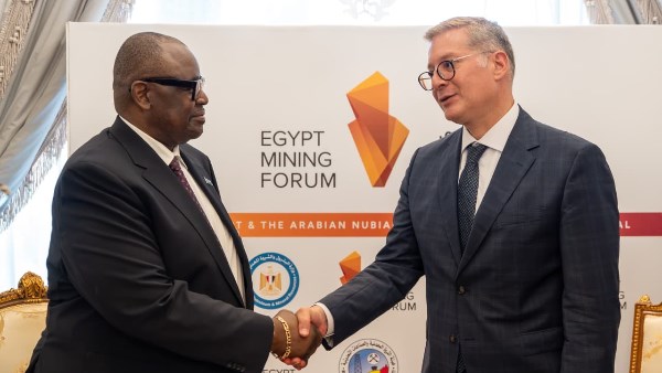 وزير البترول يبحث مع وزير المناجم بالكونغو تعزيز التعاون في التعدين وتعظيم القيمة المضافة