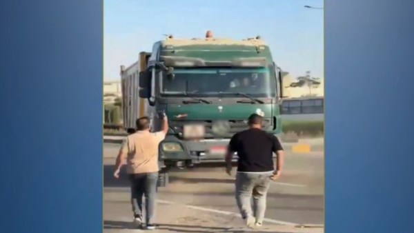 القبض على سائق نقل صدم سيارة في الشرقية