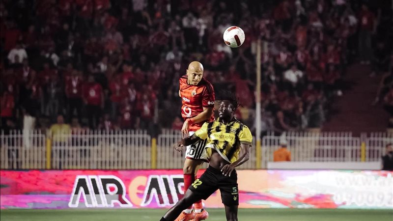 الحساب الرسمي للأهلي يدعم عمرو الجزار بعد إصابته بالرباط الصليبي