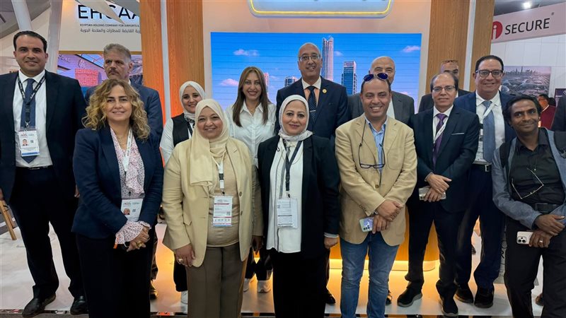 في ثاني أيام معرض العلمين، مطار القاهرة يرسخ حضوره الدولي ويفتح آفاقًا جديدة للتعاون