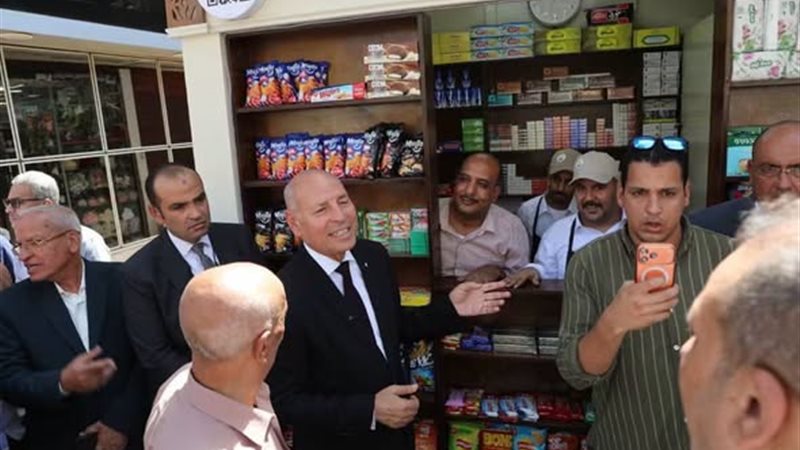 أشرف سيد يسأل محافظ القاهرة: لماذا الصمت؟ طرة البلد في حالة حداد.. رجال قلت حيلتهم أمام مشهد أكبر من قدرتهم.. نساء يحملن الخوف في عيونهن وأطفال يشعرون بالتشرد