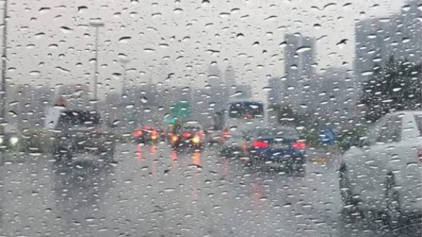 الأرصاد تحذر من تقلبات الخريف.. انخفاض الحرارة وأمطار متوسطة إلى غزيرة بمناطق حدودية