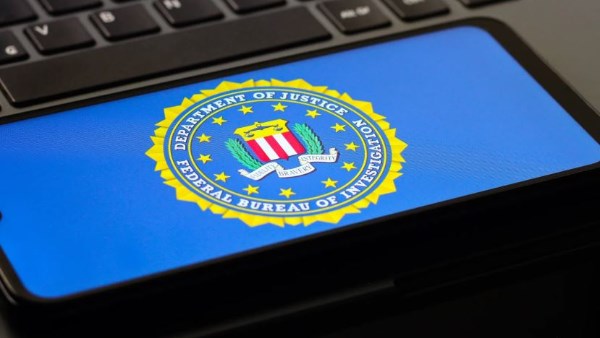 بيانات العملاء في قبضة القراصنة.. هاكرز ShinyHunters يخترقون الـFBI