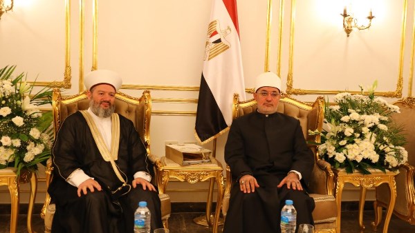 مفتي الجمهورية يبحث مع أمين دار الفتوى في أستراليا دعم الأقليات المسلمة